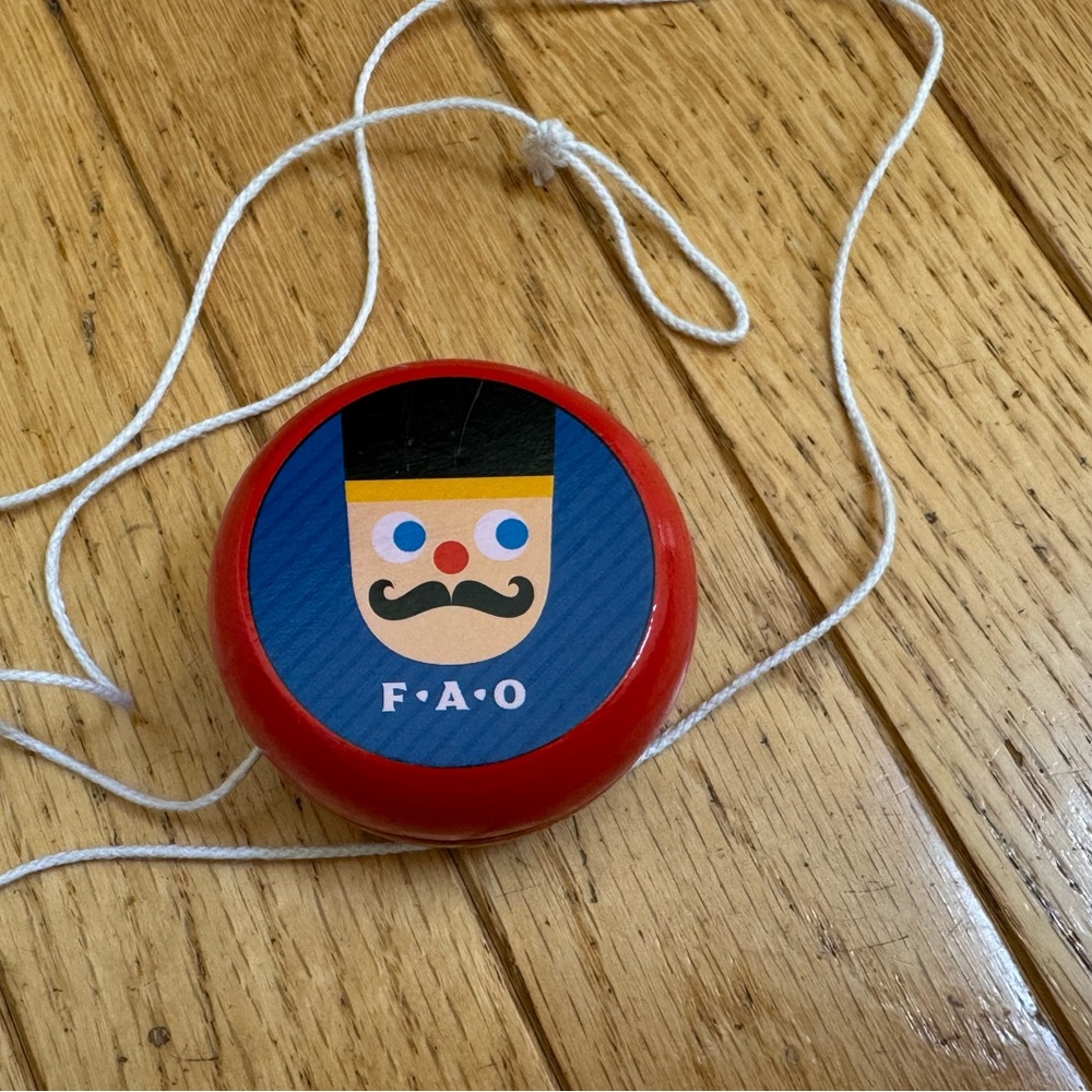 FAO Red and Blue Green wooden Yo-Yo